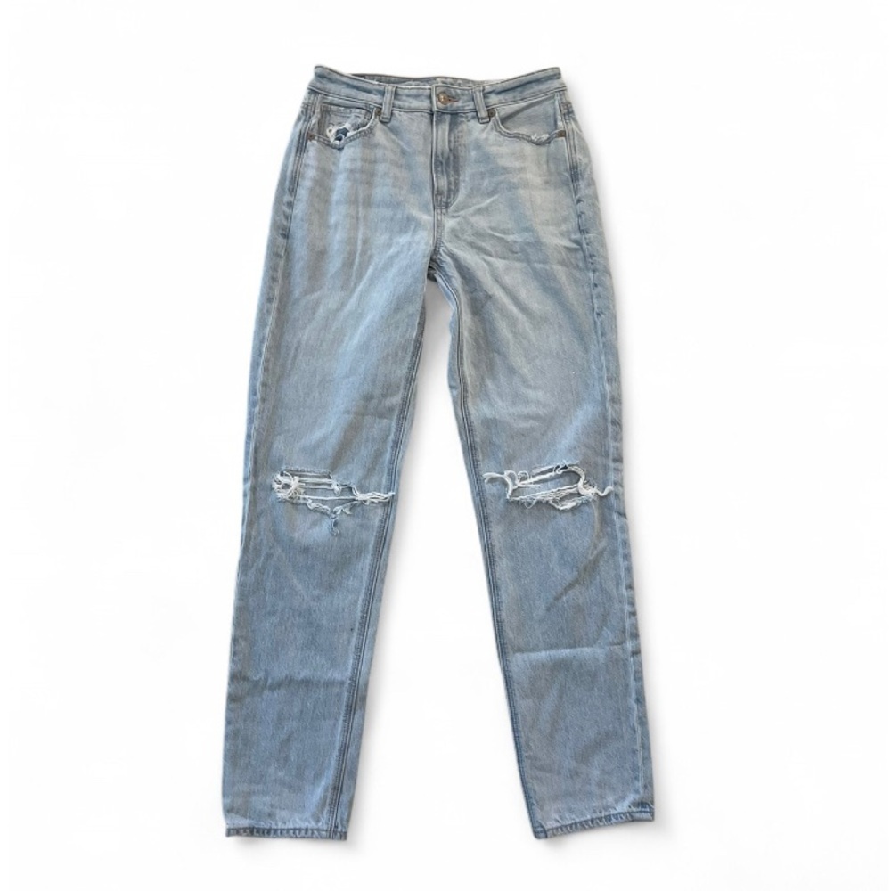 American Eagle Distressed Mom Jeans Size 4 Long Light Wash Blue Denim Staple